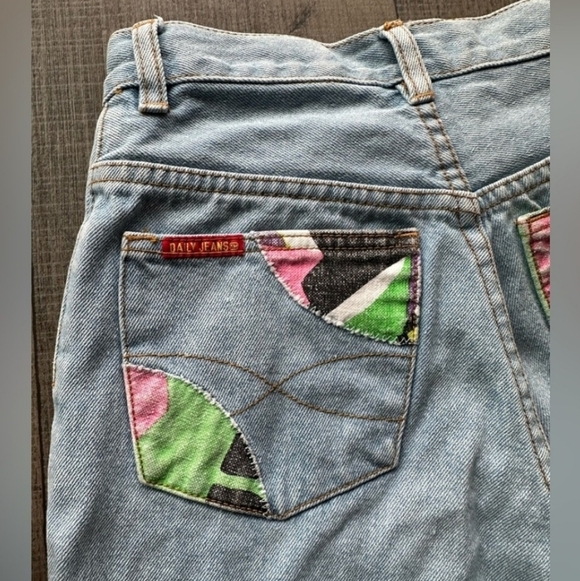 One Of A Kind 80's Inspired Handmade Patch Work Boyfriend Style Denim Jeans Sz 0 - Picture 5 of 10